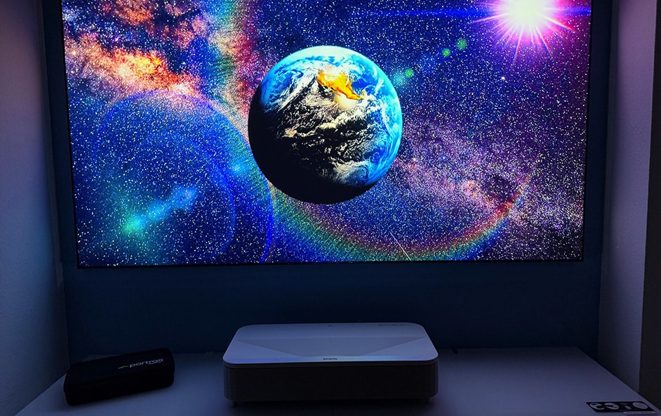 Doživetje laserskega televizorja Doživetje laserskega televizorja