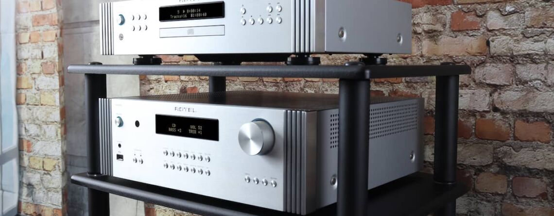 Software- und Hardware-Update für Rotel Internet Radio Produkte