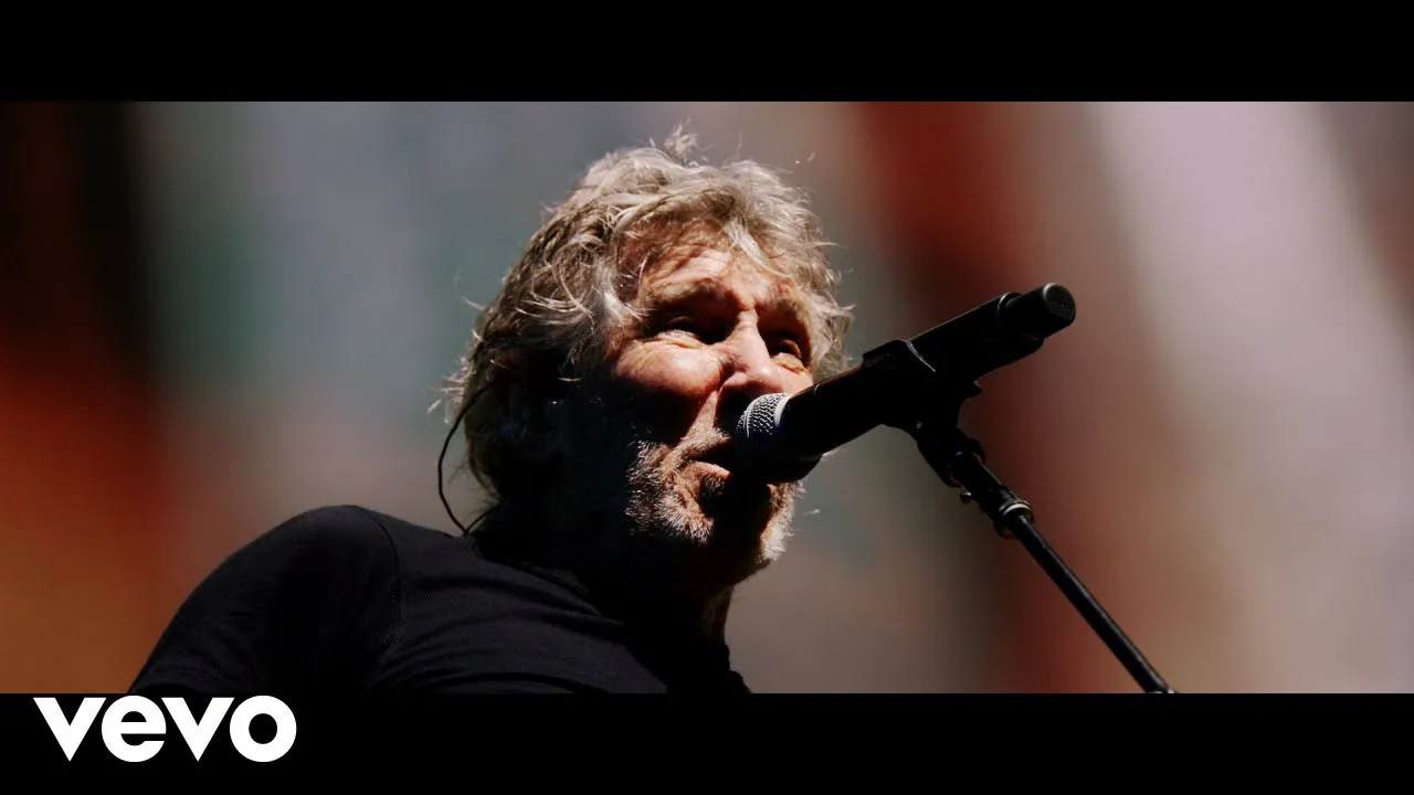 YouTube-Video abspielen: Roger Waters - Us & Them (Live in Amsterdam, June, 2018)