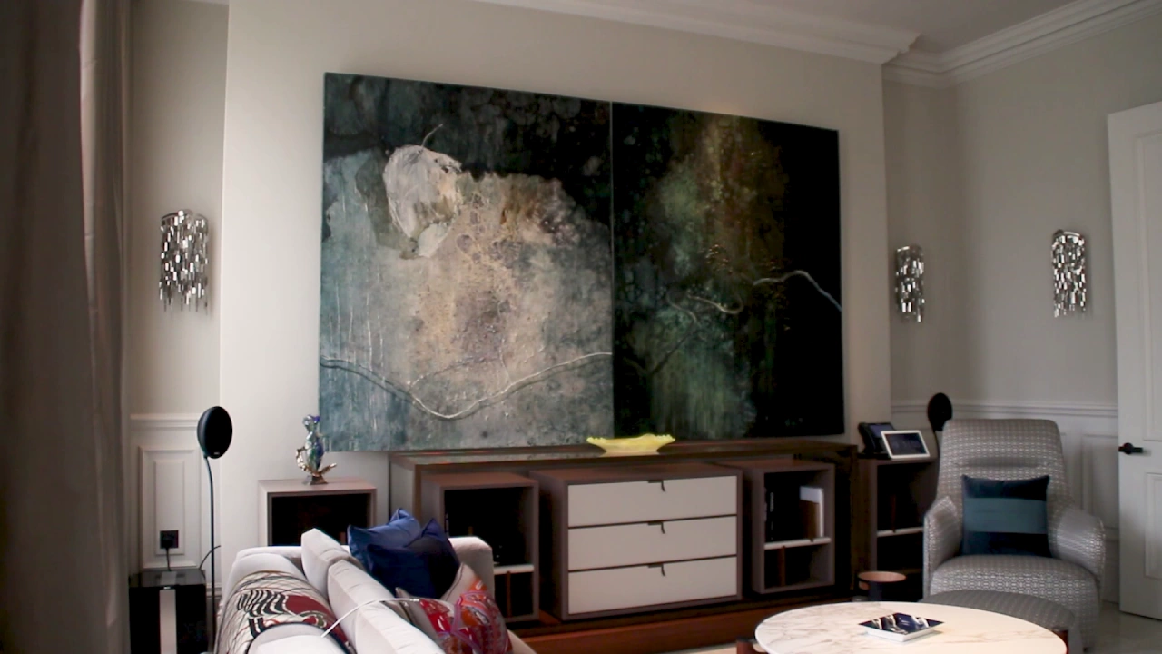 YouTube-Video abspielen: Future Automation TV Picture Split Mechanism (Install by Digital Interiors UK)